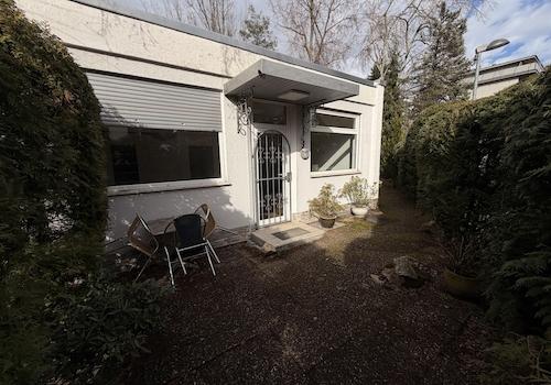 Terrasse vor Wohnbereich