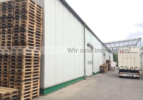 z.T. überdachte Anlieferzone