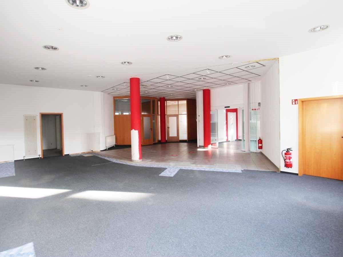 Gewerbeeinheit im EG