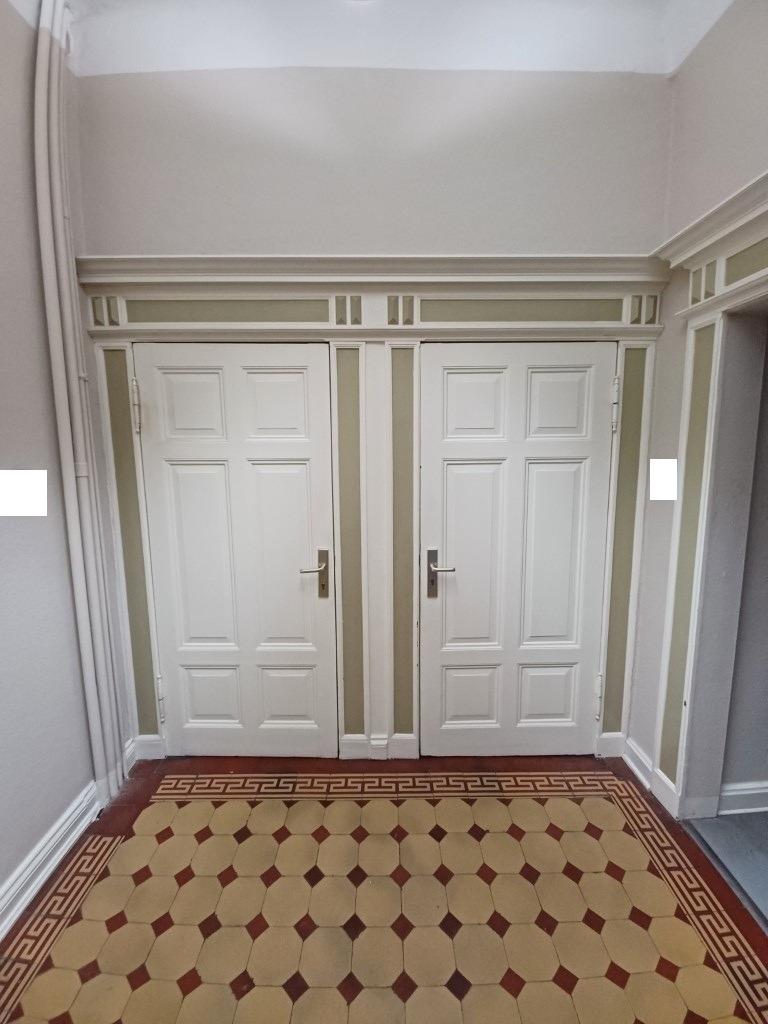 Zugang zu Büroräumen im Erdgeschoss Hauptgebäude