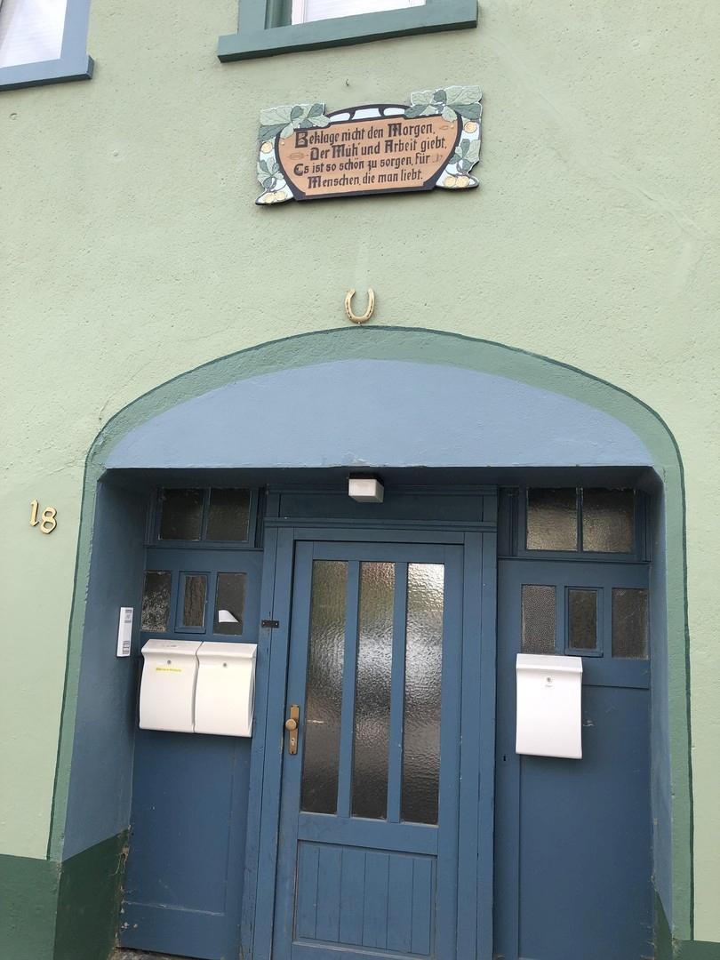 Eingang über das Torhaus