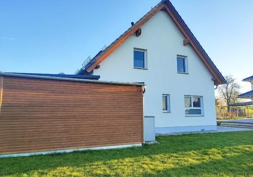 Rückansicht Abstellhaus