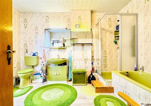 EG Bad / Wanne + Dusche