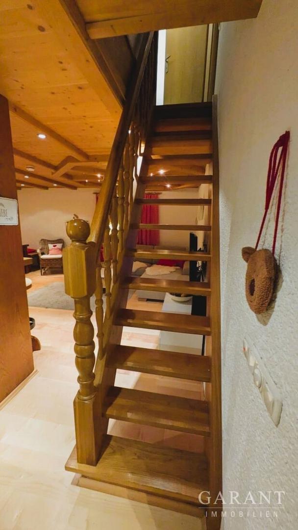 Treppenaufgang zum Obergeschoss