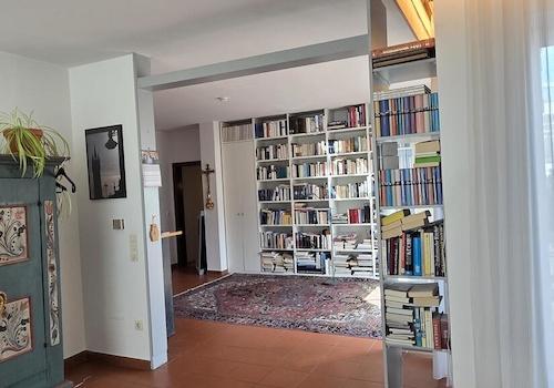 Wohn- Ess- Bibliothekbereich