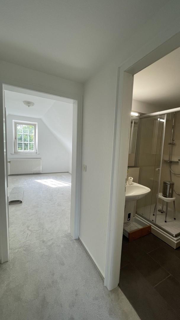 SZ im OG mit Duschbad