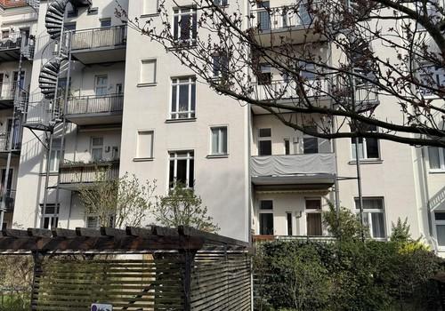 Hauseingang Innenhof Bild 1