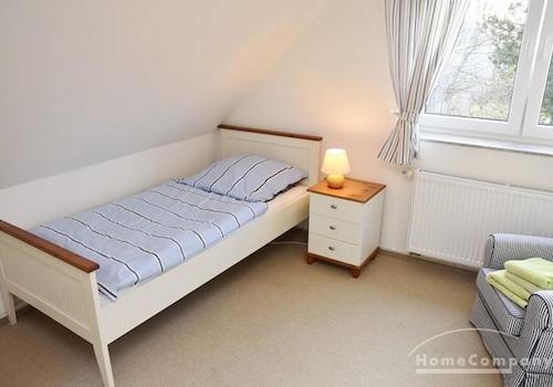 3. Zimmer 1. OG rechts