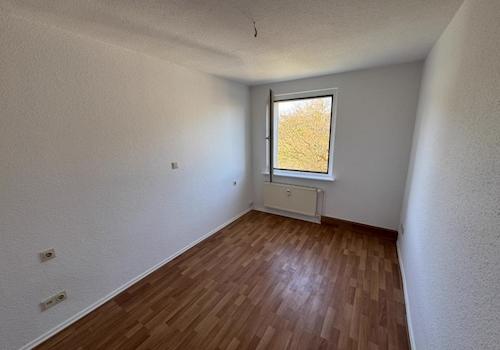 16 Schlafzimmer Richtung Fenster Zwenkau C16_7330