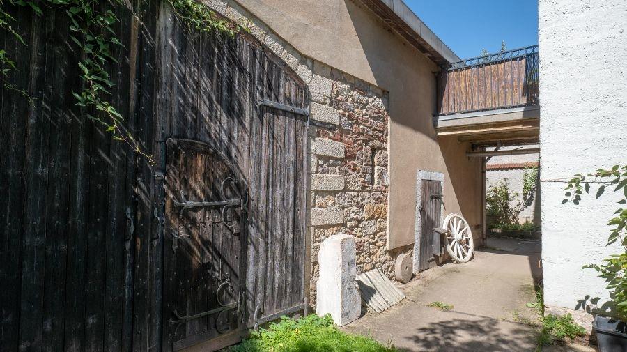 Atelierhaus-Balkon-Durchgang Garten