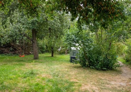 Atelierhaus-Gartenmitte