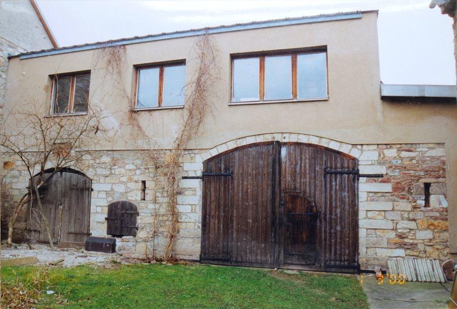 Atelierhaus-Hof-im Jahr 2000