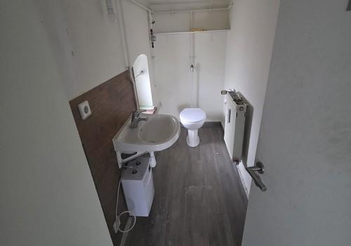 WC + Waschbecken