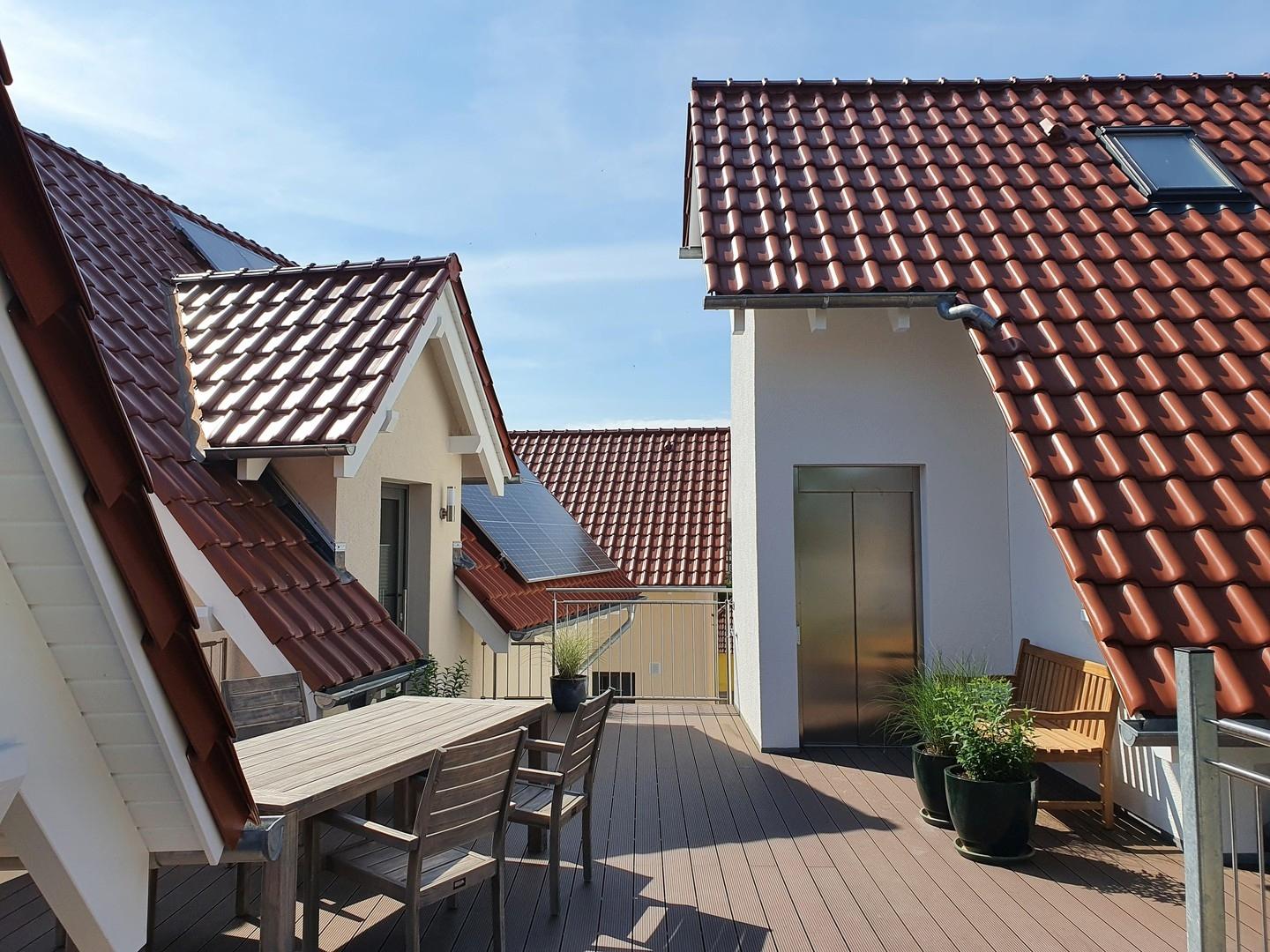 Gemeinschaftsterrasse im 2. OG