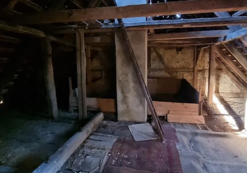 Nicht ausgebautes Dachgeschoss