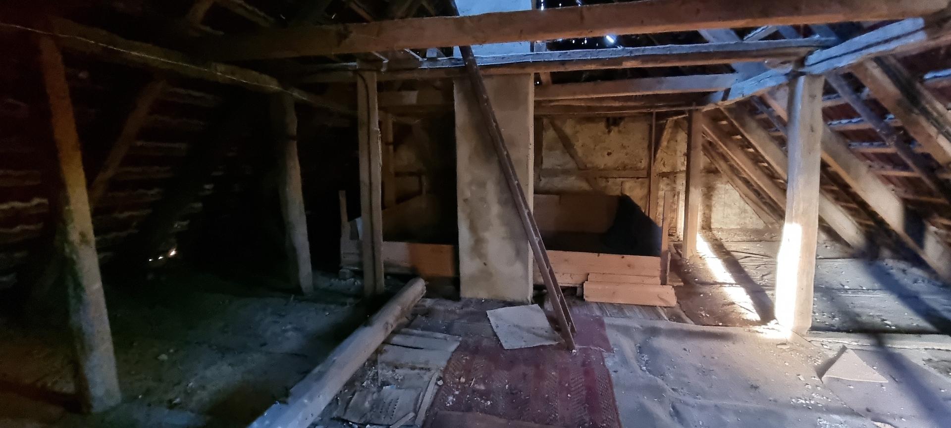 Nicht ausgebautes Dachgeschoss