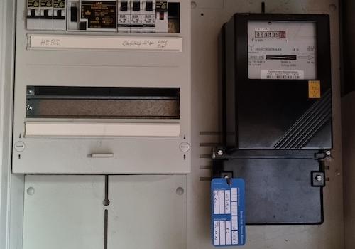 Wohnhaus Schaltkasten