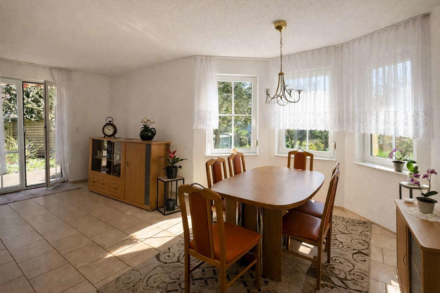 Wohn- und Essbereich