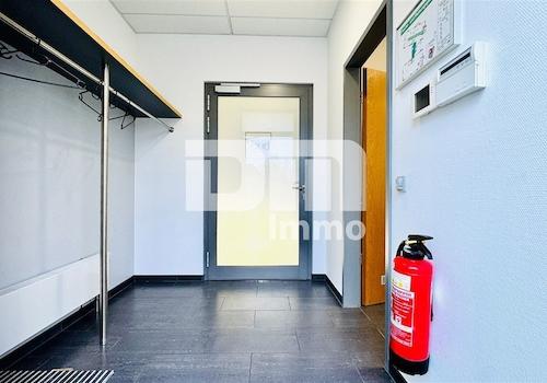 Haupteingang / Windfang