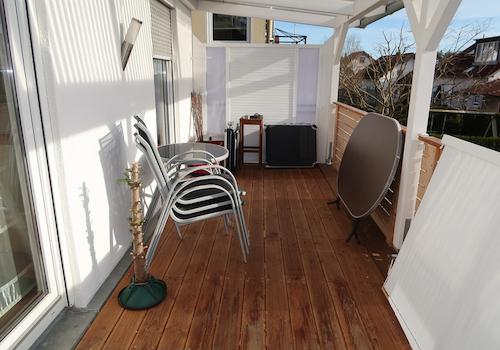 überdachter Balkon