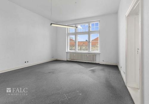 1. OG - Büro Straßenseite