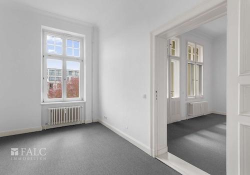 1. OG - kleines Büro Straßenseite