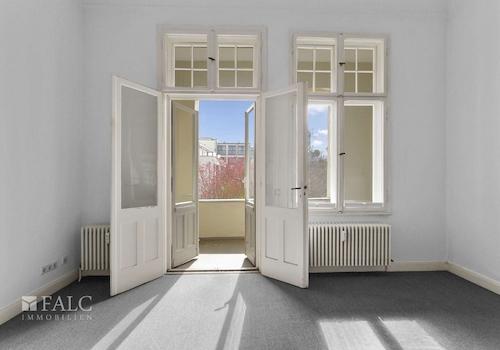 1. OG - Blick auf den Balkon