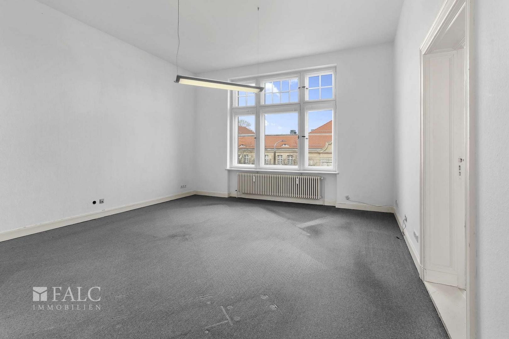 1. OG - Büro Straßenseite