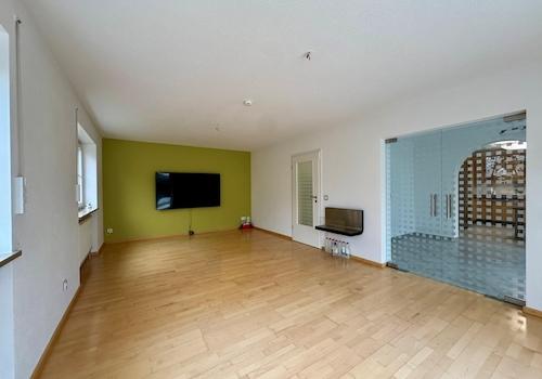 EG Wohnzimmer inkl. Monitor