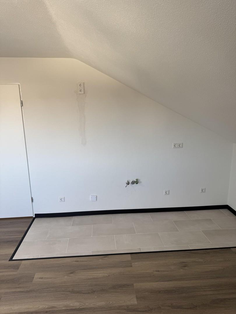 Wohnzimmer (offene Küche)