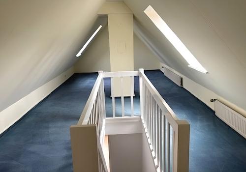 Hinterhaus OG Galerie Spitzboden