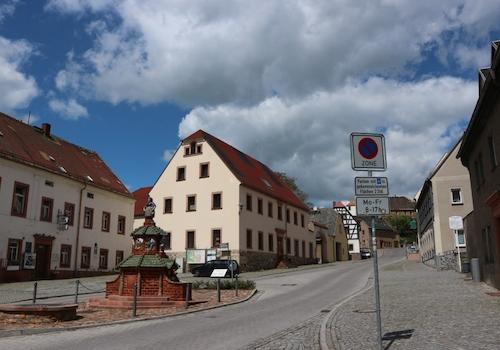 Zentrum mit Töpferbrunnen
