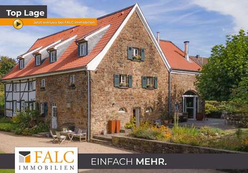 Charmante Natursteinfront