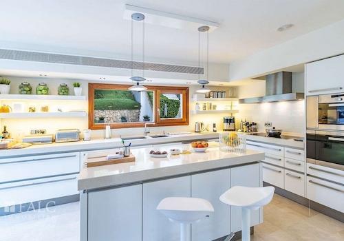 Designerküche mit Kochinsel