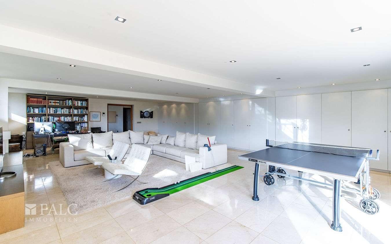 Freizeit- und Loungebereich mit Tischtennis