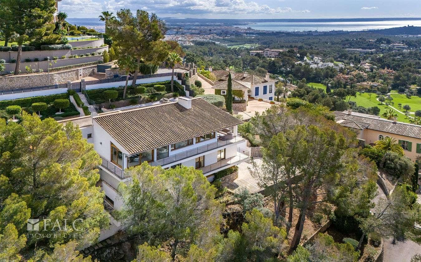 Außenansicht der Villa in Son Vida