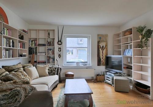 Blick ins Wohnzimmer