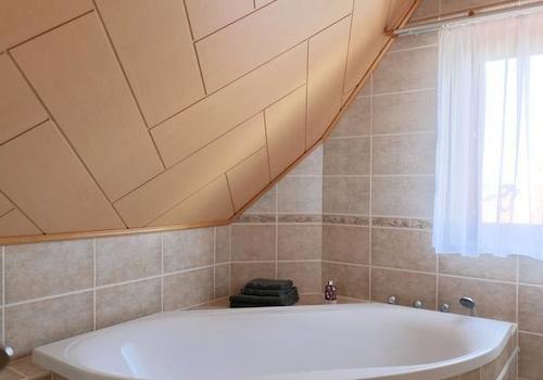 zentrale runde Wanne