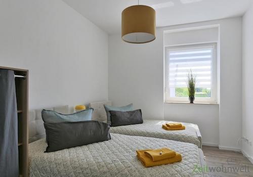 Blick ins vordere Schlafzimmer