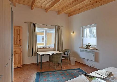 Arbeitstisch im Schlafzimmer