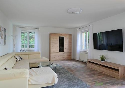 XXL-TV im Wohnzimmer