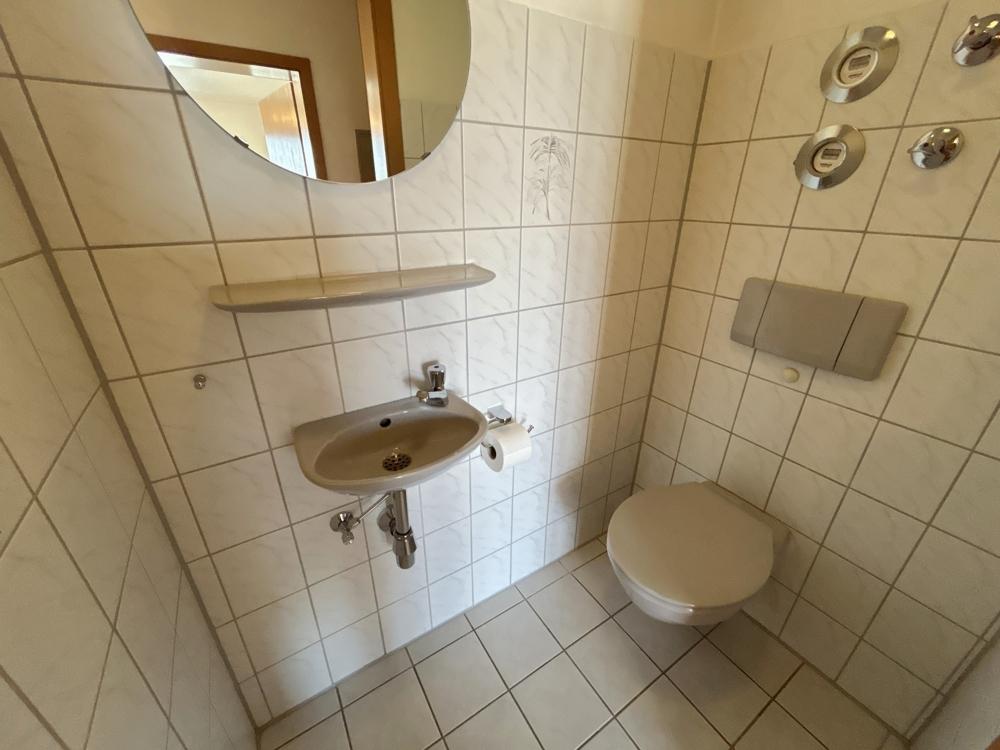 9_Separates WC