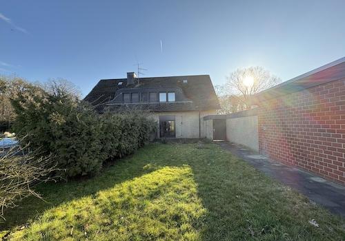 OG sep. Eingang über Garten