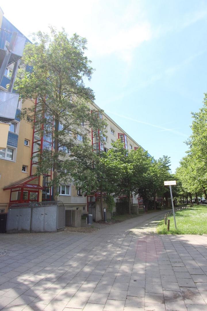 Zeulsdorfer Straße 27-37 Hauseingänge
