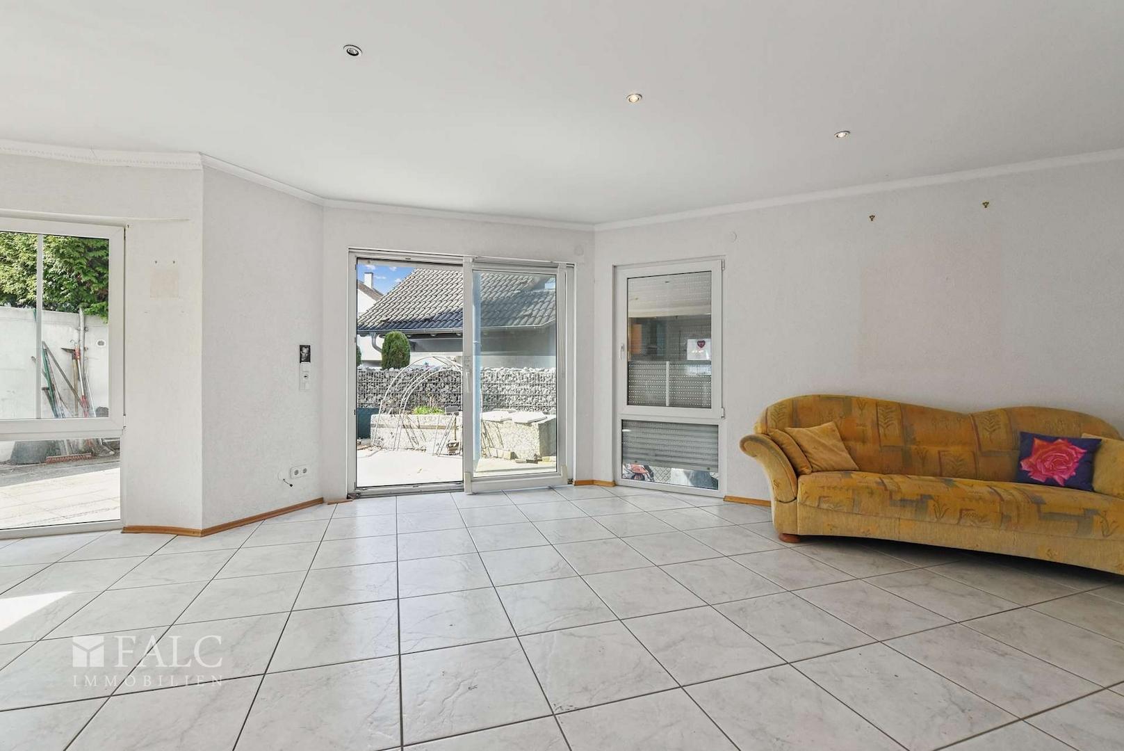 Großzügiges Wohnzimmer