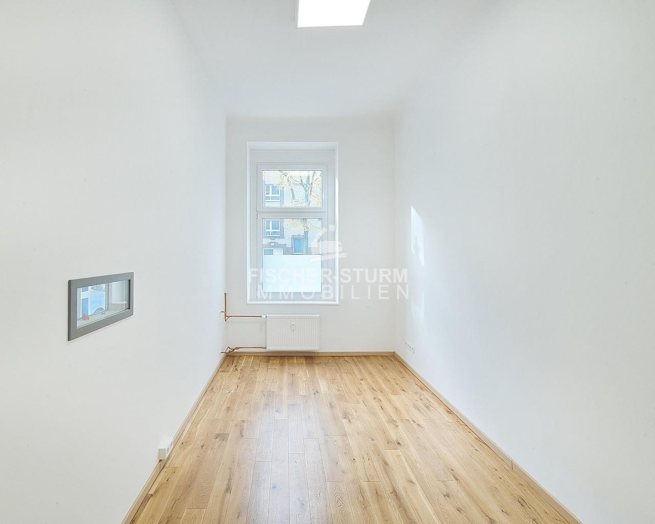 Büro 1
