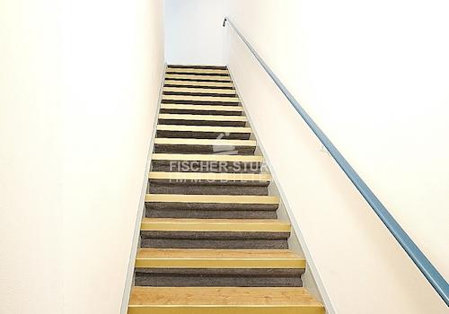 Treppe zum 1. OG