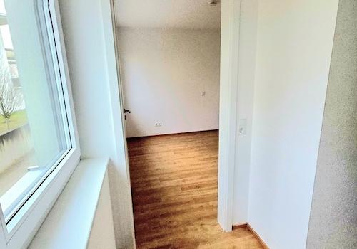 Flur/ Sicht zum Schlafzimmer