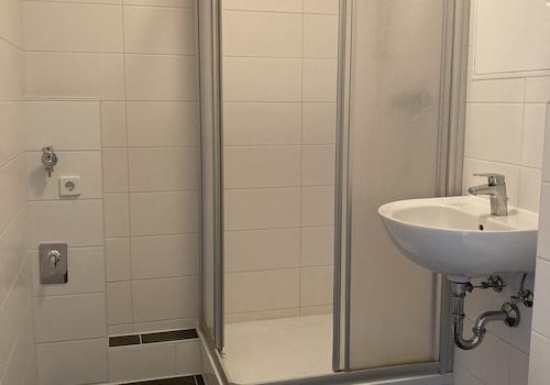 Muster Bad mit Dusche