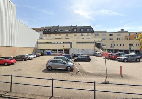 EG v Hüttenwerkstr 